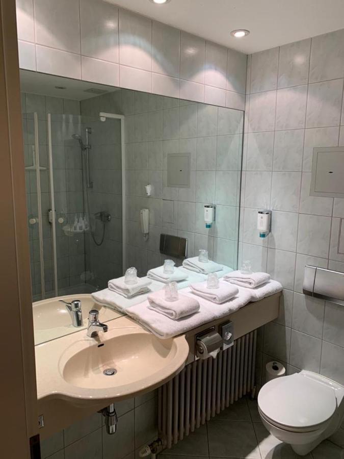 Parkhotel Dallgow-Doeberitz Bagian luar foto